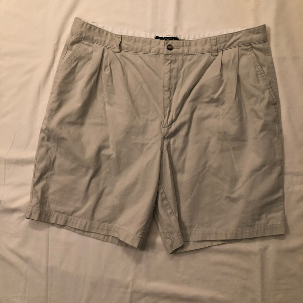 BOCA CLASSICS MENS TAN SHORTS